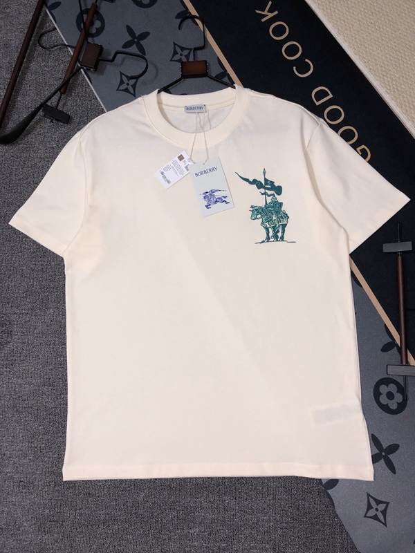 ブランドTシャツ正面デザイン